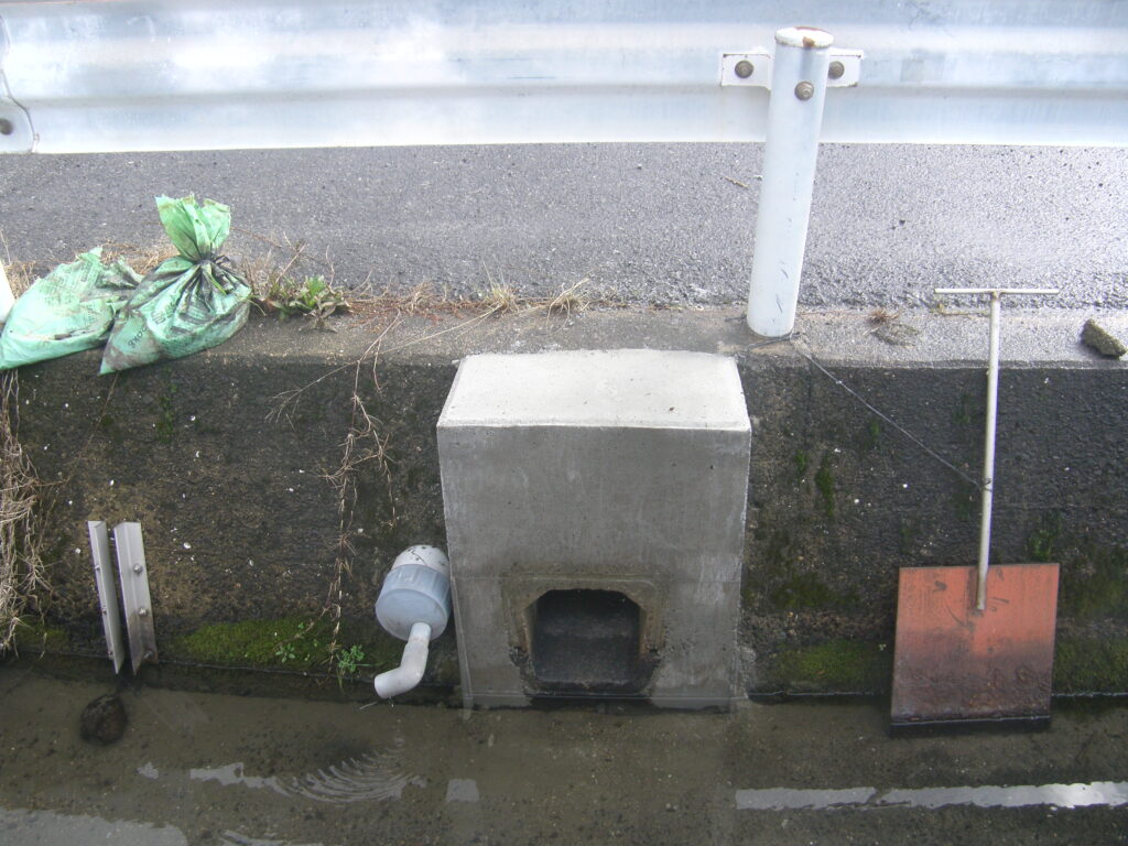 簡易ゲート着工前2
正面から撮影